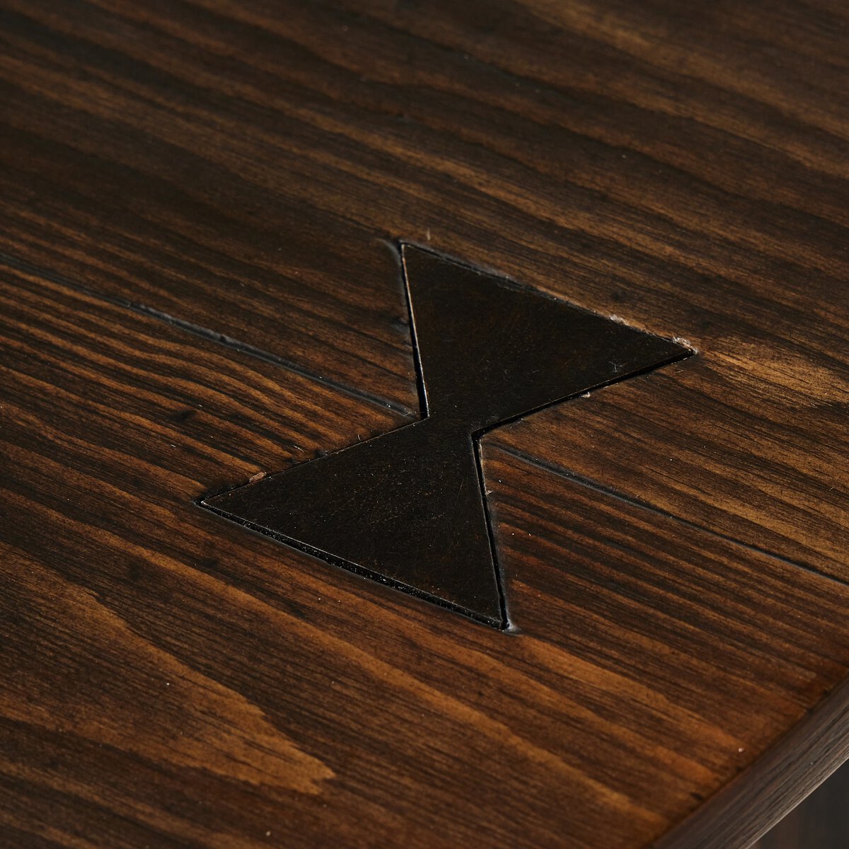 The Pimms Table | Floor Sample