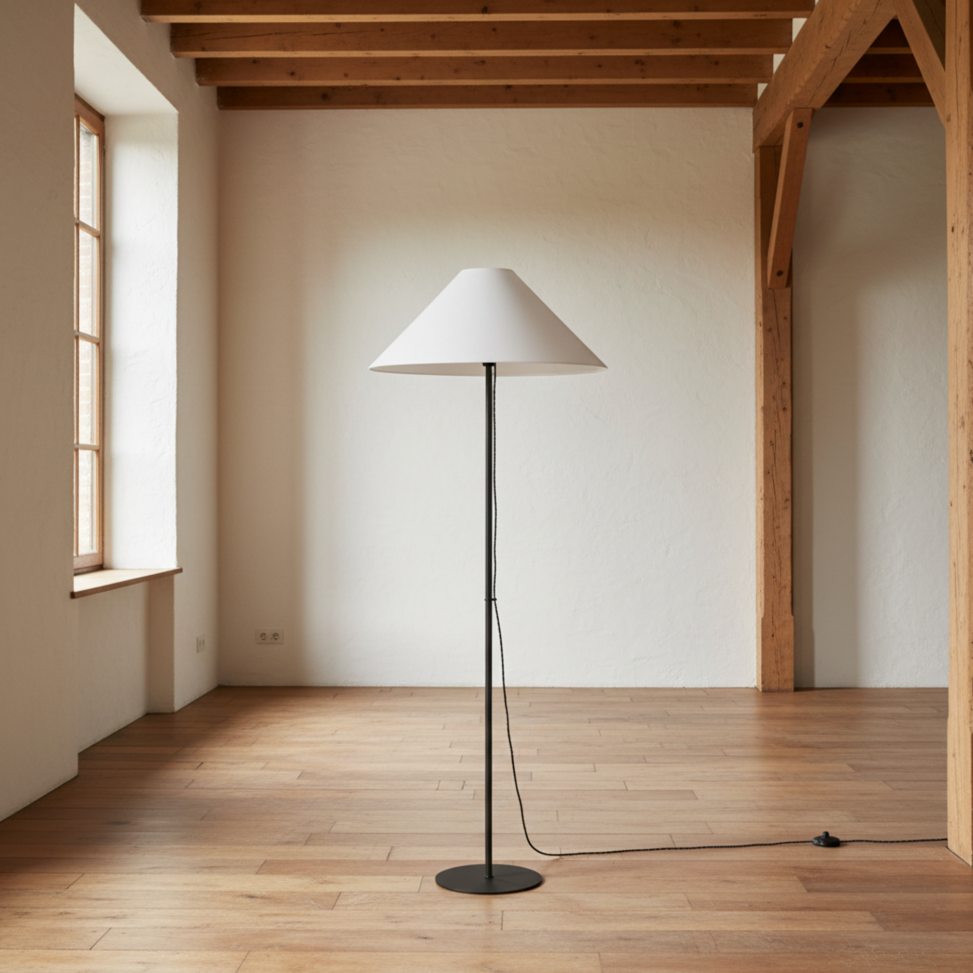 Pilar Floor Lamp