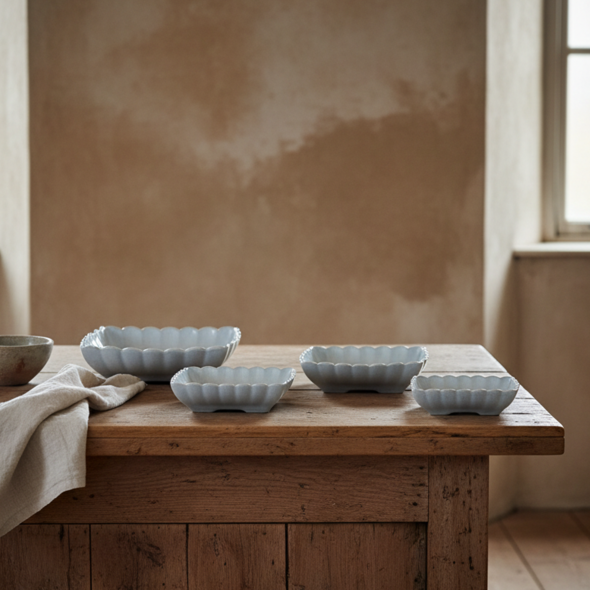 Stoneware Serving Dishes With Scalloped Edge | Set of 4