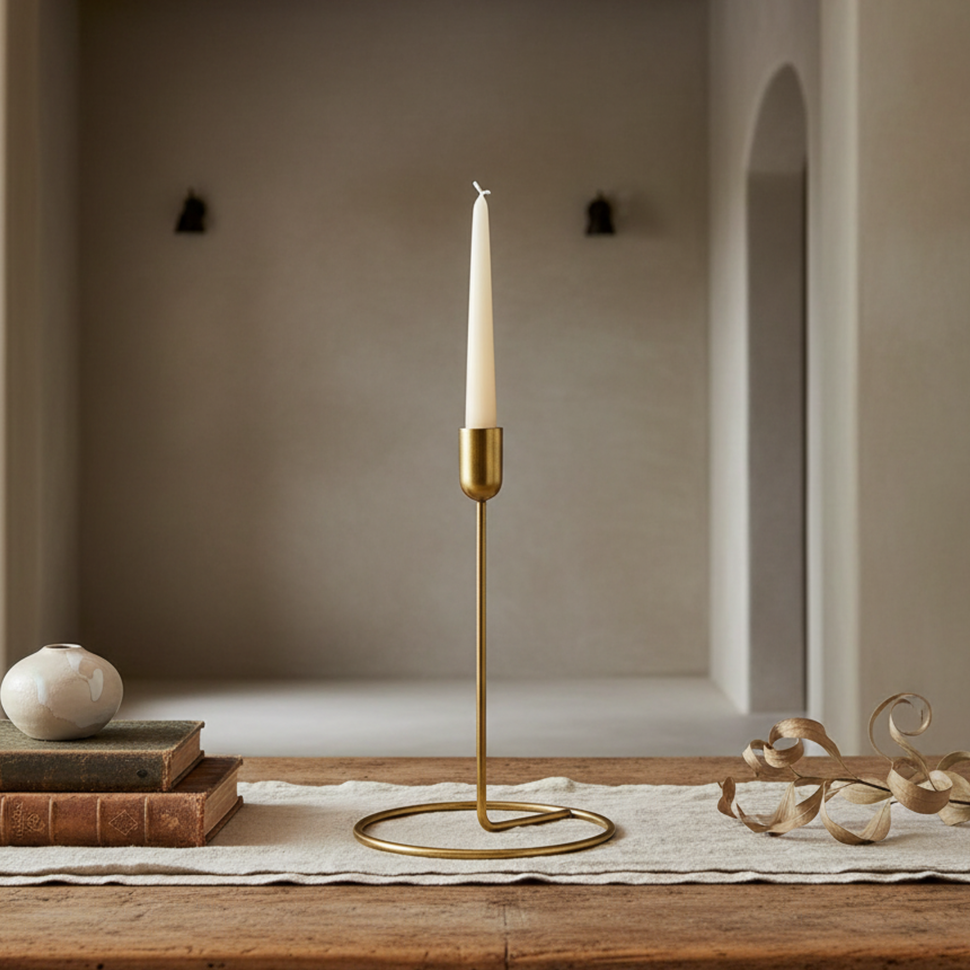 Primrose Taper Candle Holder | Medium