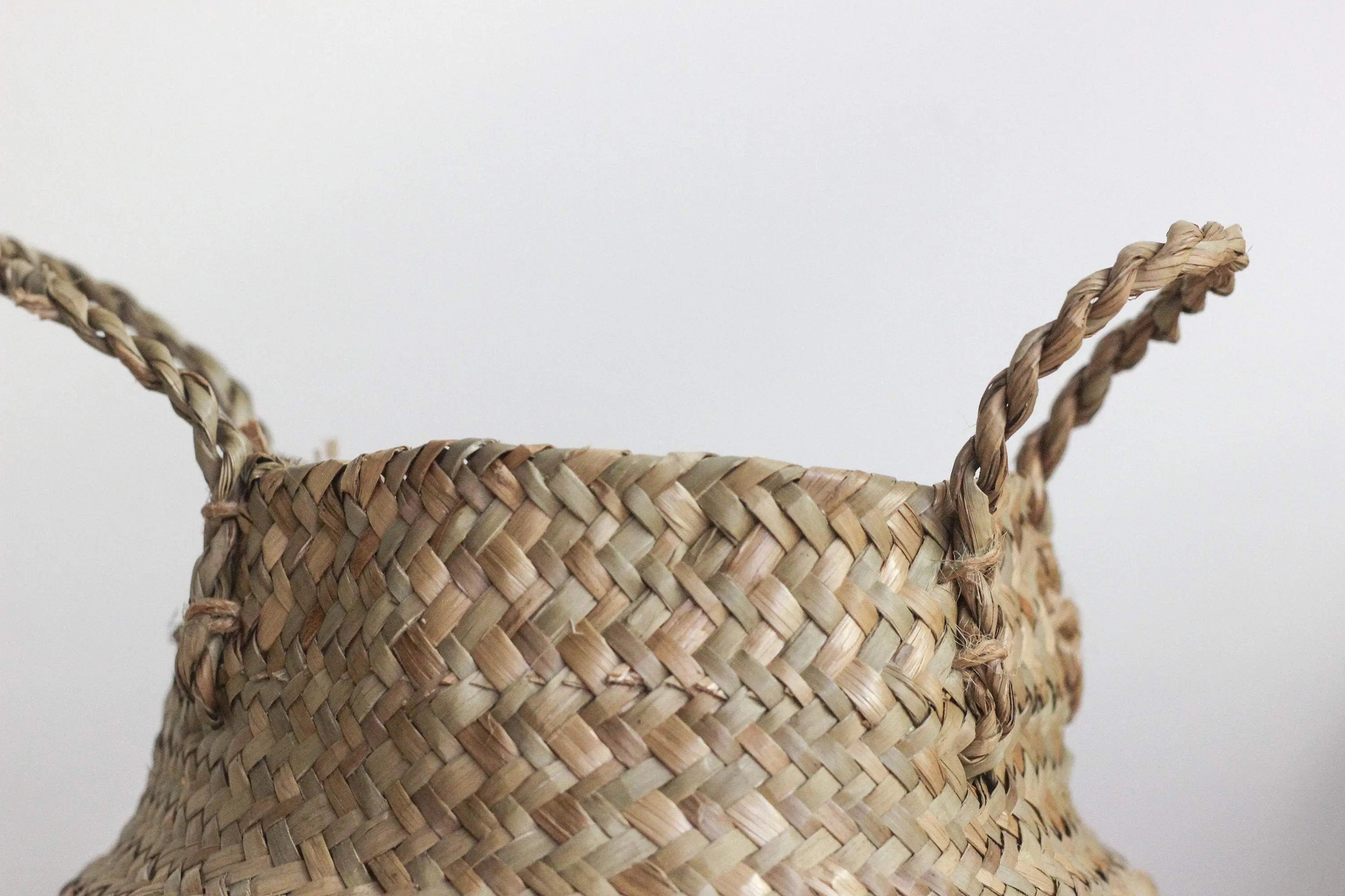 Woven Seagrass Belly Basket/Planter | 15.5"