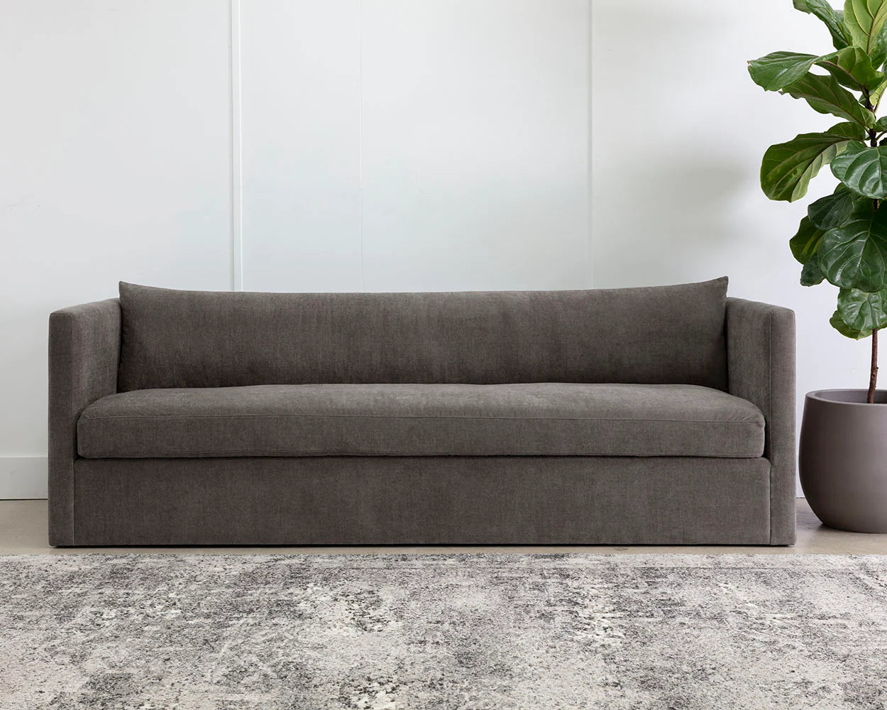 Leander Sofa | Danny Dusty Brown