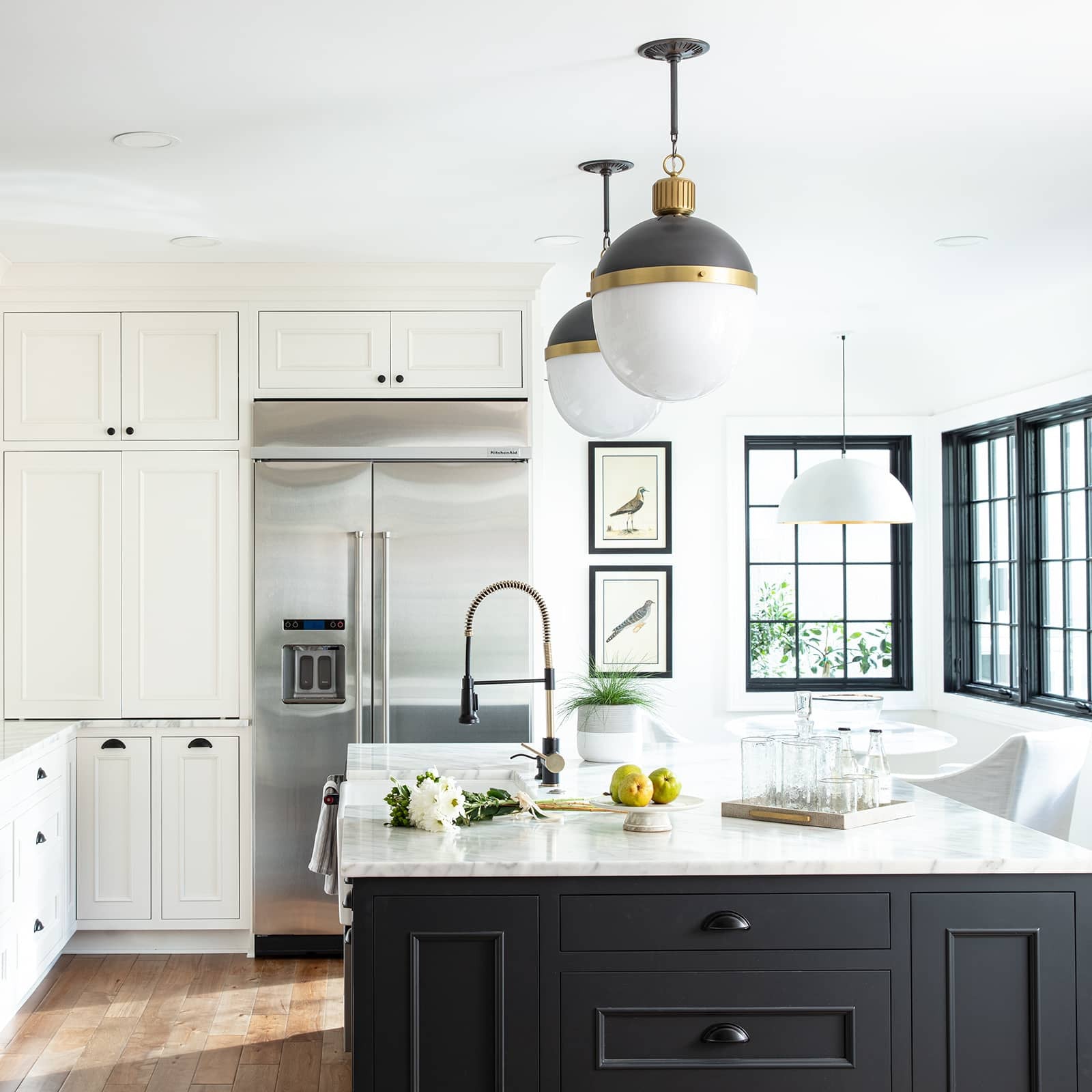 Sigmund Pendant | Large Floor Sample