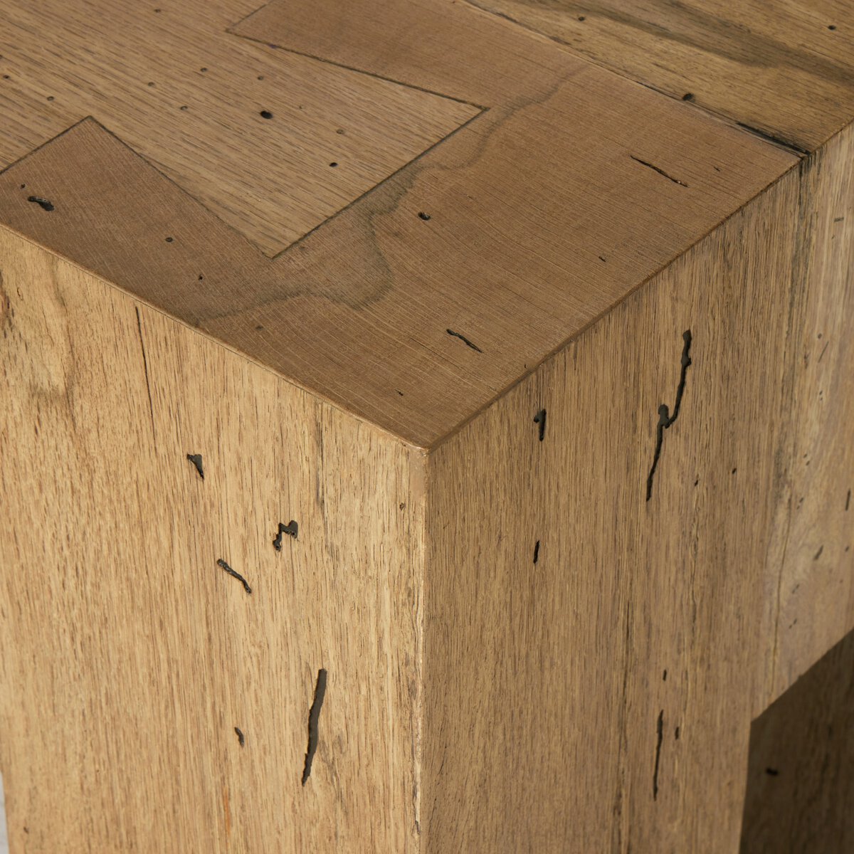Abaso Large Accent Bench | Rustic Wormwood Oak Floor Sample