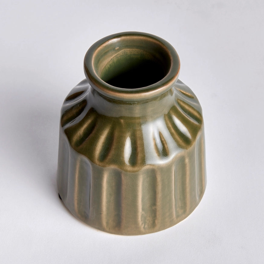 Brittani Bottle Vase | Green