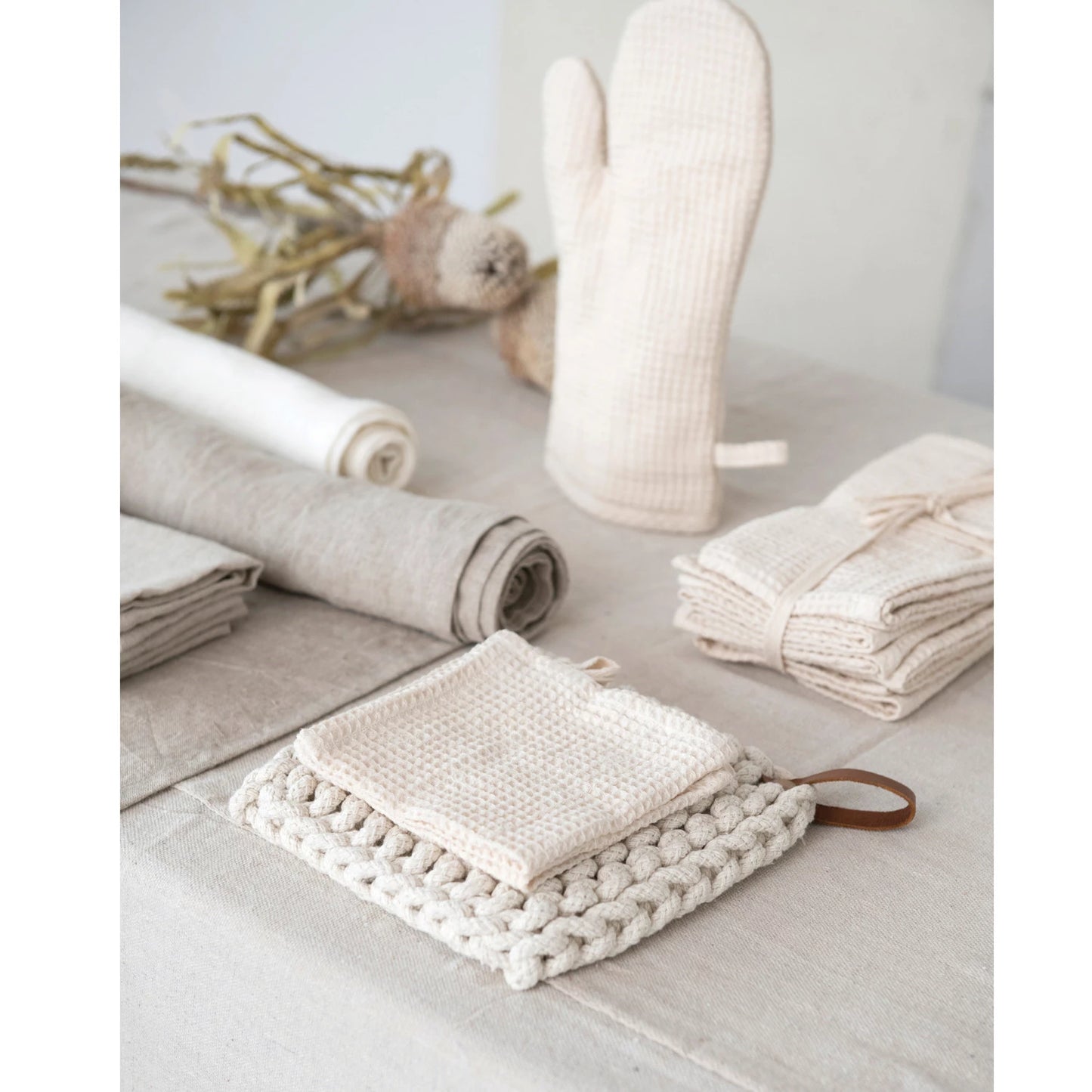 Woven Linen & Cotton Waffle Hot Mitt | Cream