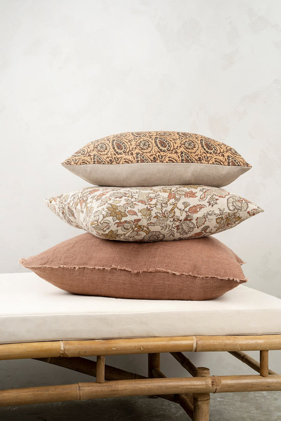 Load image into Gallery viewer, Flowerbed Linen Pillow | Sand
