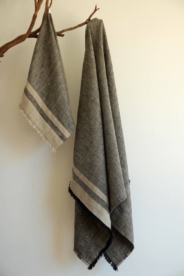 Lipari Bath Towel Black/Natural with Natural Stripes
