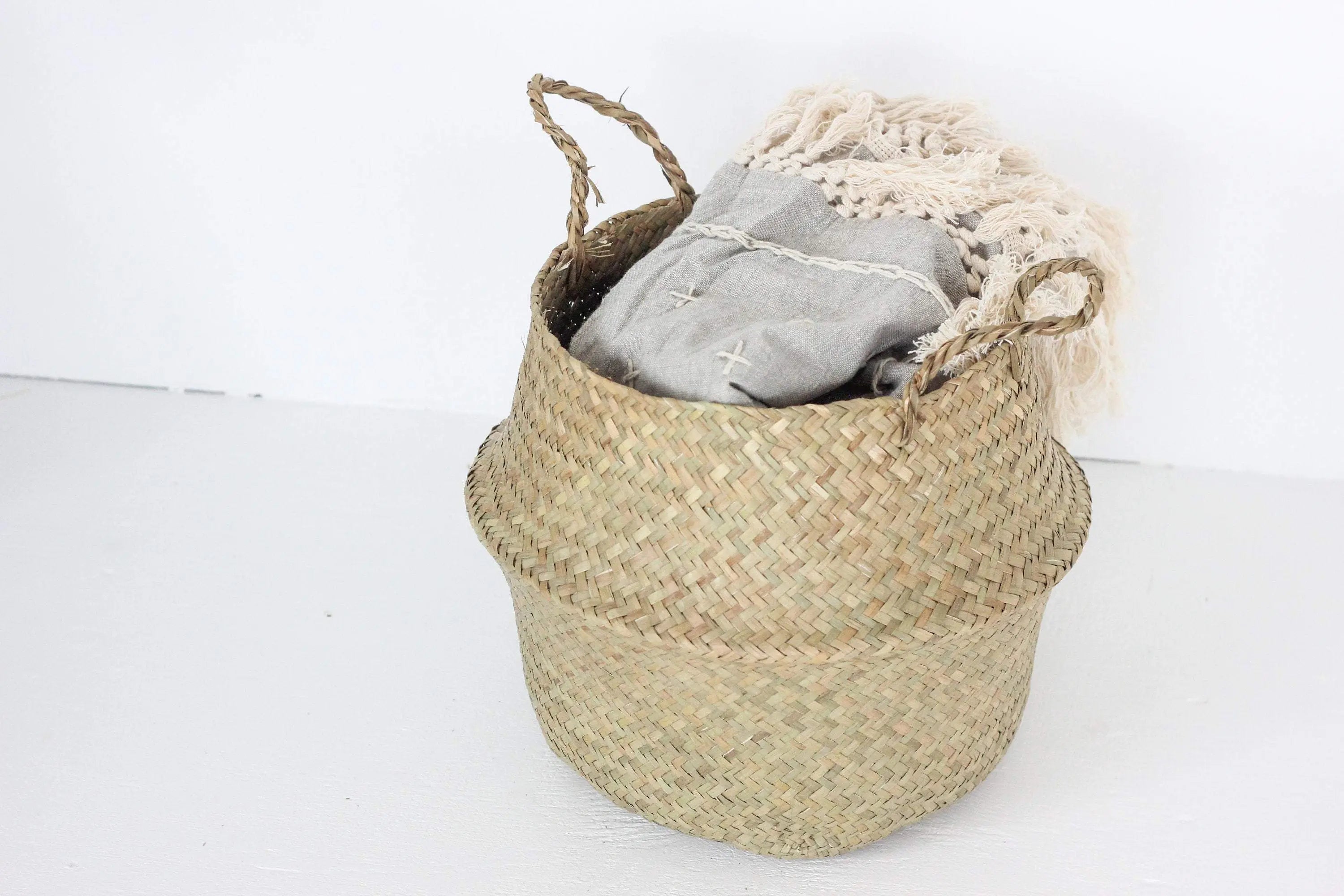 Woven Seagrass Belly Basket/Planter | 12"