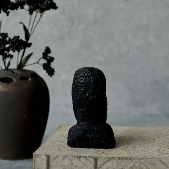 Load image into Gallery viewer, Timmi Sculpture | Black
