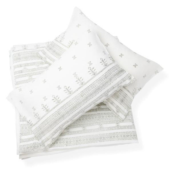 White & Black Duvet Set | Floor Sample