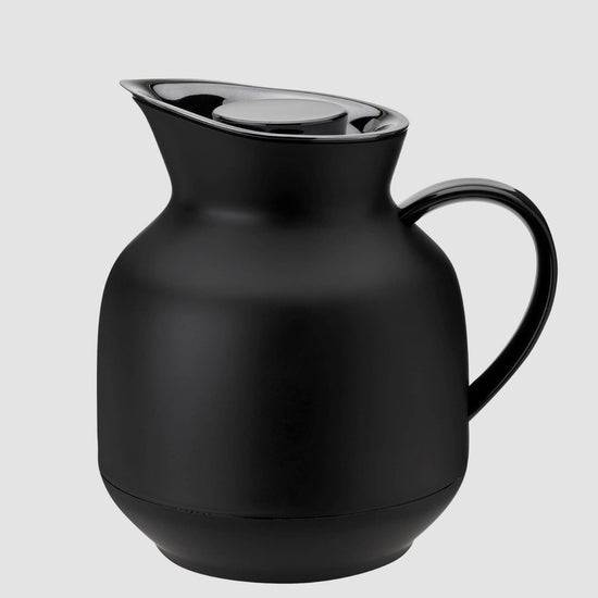 Amphora Vacuum Tea Jug | Soft Black